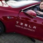 Трудности с  Tesla  Model 3