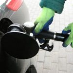 Независимые АЗС заявили, что готовы продавать бензин по 30 рублей за литр
