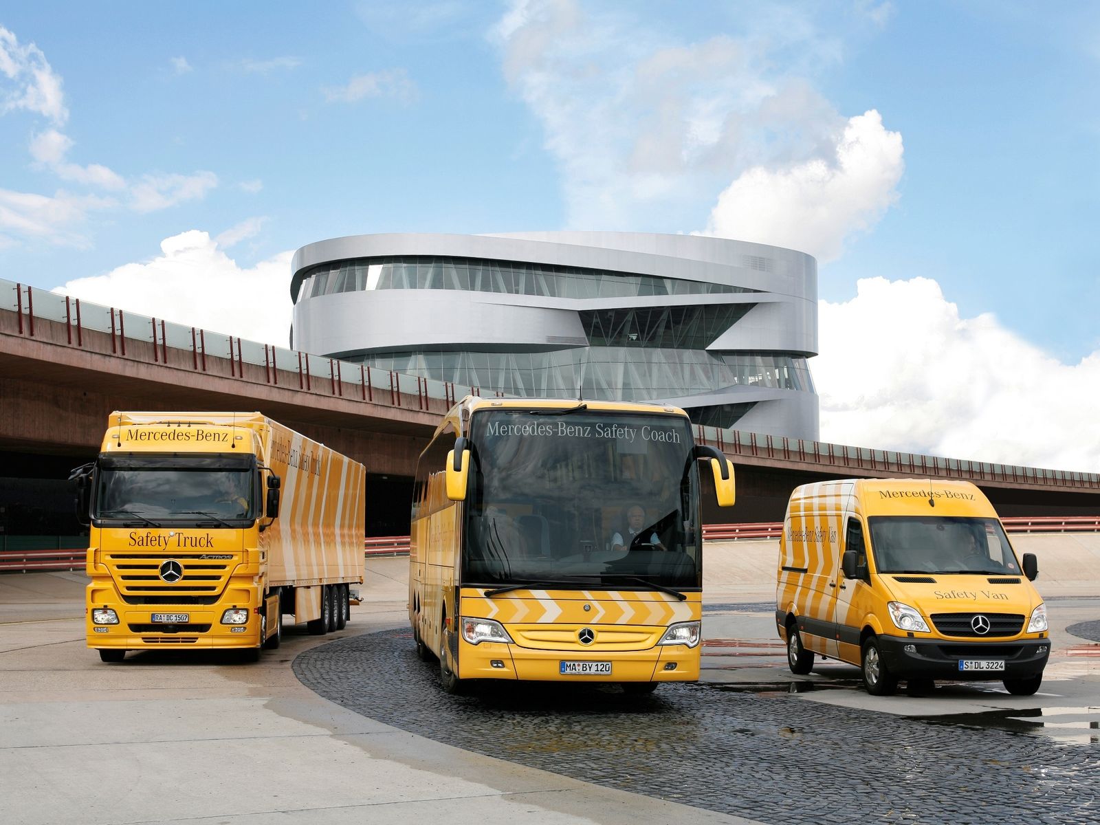 грузовой транспорт и пассажирские автобусы