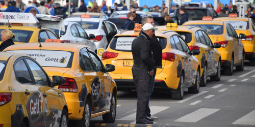 Столичные таксисты отказываться от работы в центре Москвы