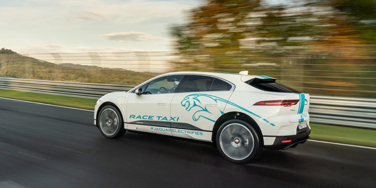 Гоночное такси Jaguar I-Pace