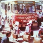Советские автобусы, которые доставляли пионеров в лагеря