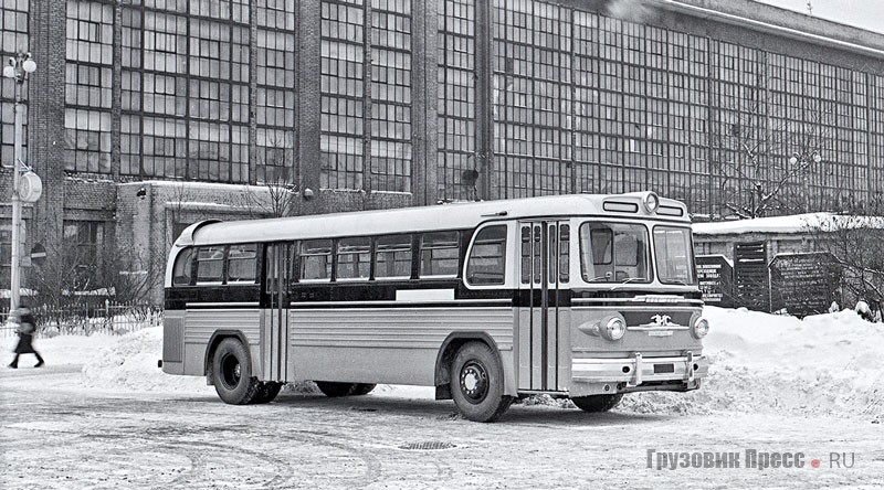 Автобусы ЗИС-129 и ЗИЛ-129Б