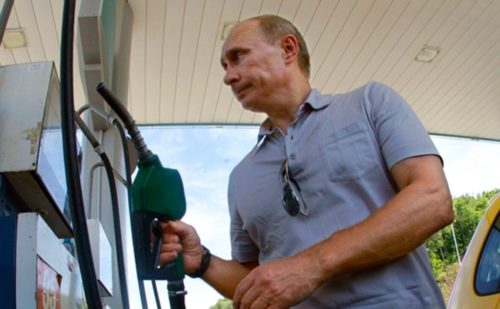 Путин удивился росту цен на бензин