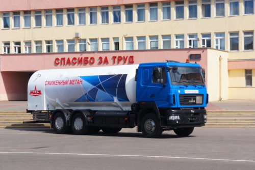 ГазоМАЗы - тягачи и автобусы на сжиженном метане