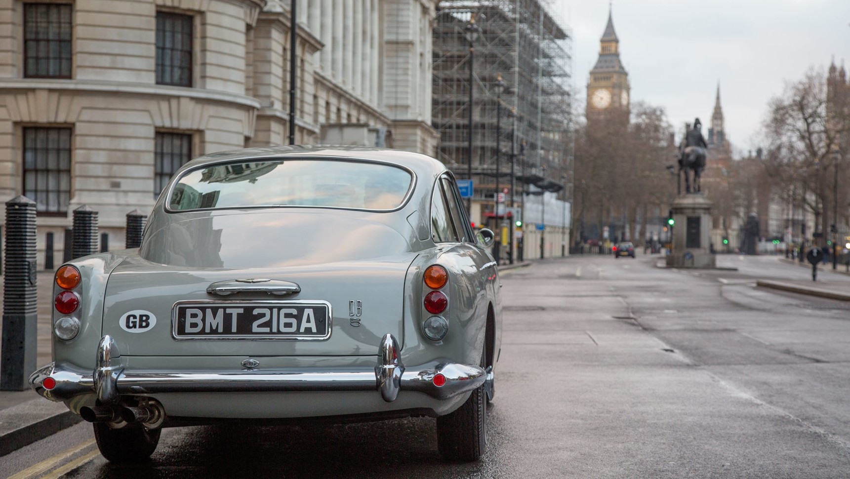 Aston Martin сделал копию машины Джеймса Бонда - Perevozki-stolitsa.ru