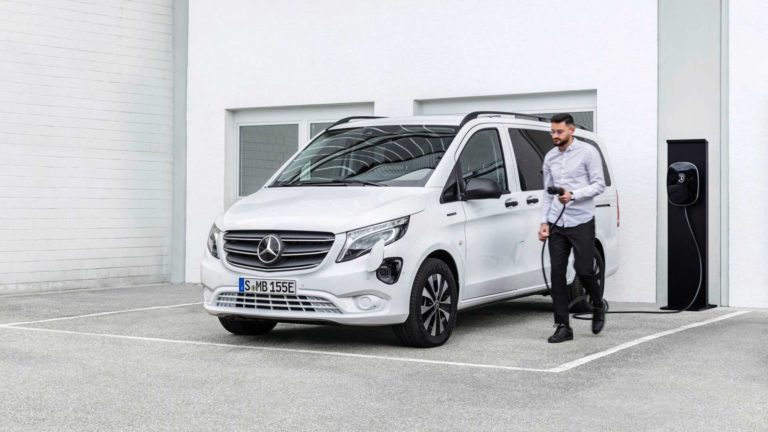 Электрофургон и электробус Mercedes-Benz eVito с «начинкой» от дорогого EQV