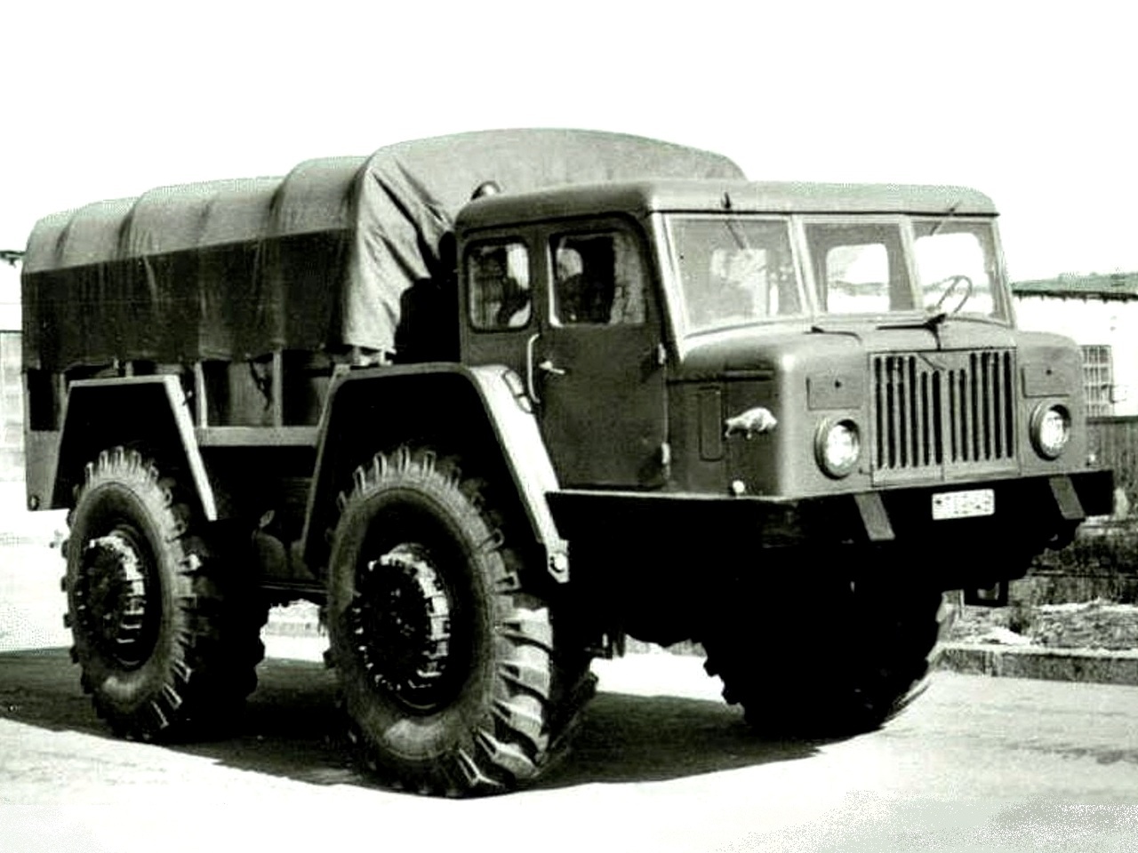 МАЗ 532 военный