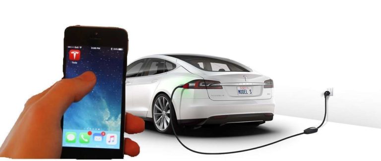 Без интернета нет машины: выводы из сбоя онлайн-сервисов Tesla
