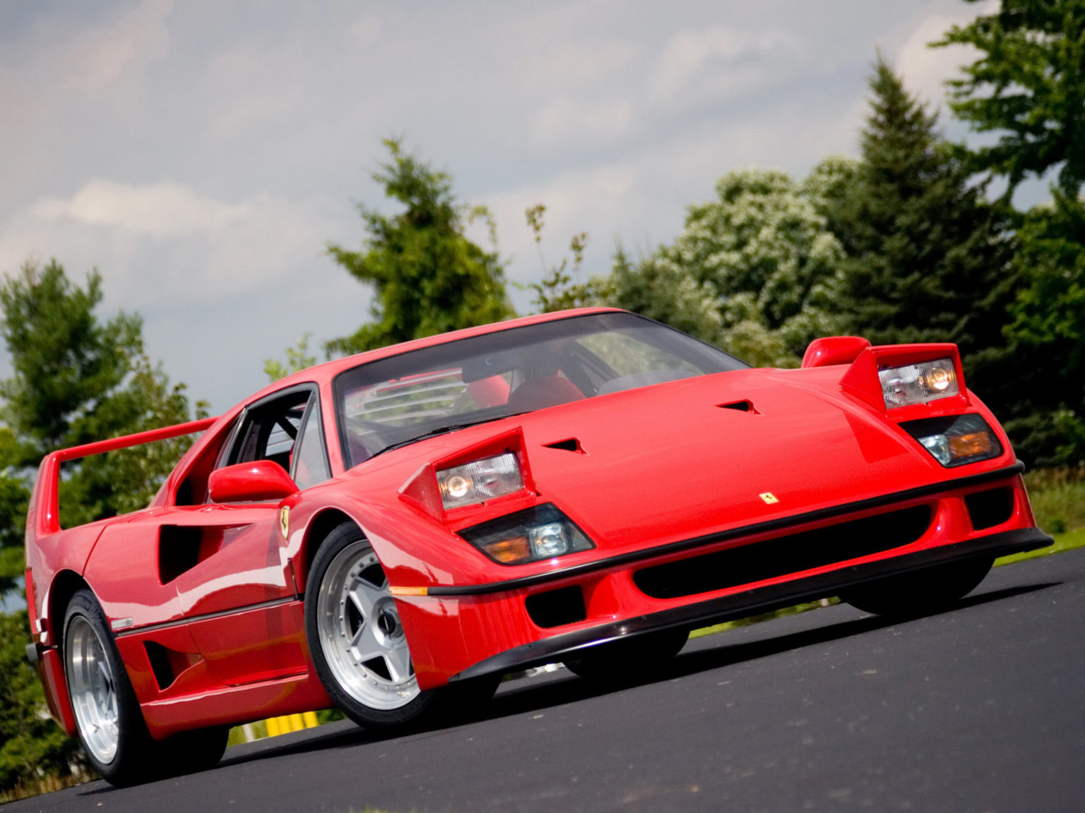 Ferrari f40 зеленая