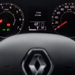 Renault — новые модели ограничат с максимальной скоростью 180 км/ч