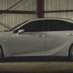 Lexus — модернизированный спортивный седан