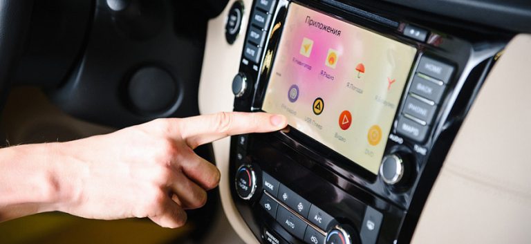 Сможем пользоваться «Яндекс.Картами» и «Навигатором» в приложениях Apple CarPlay и Android Auto