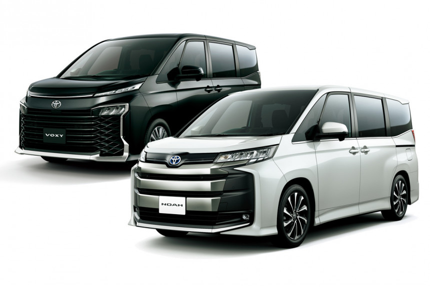 Минивэны Toyota Noah и Voxy нового поколения