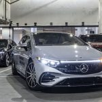 Mercedes демонстрирует автоматизированную парковку с помощью EQS