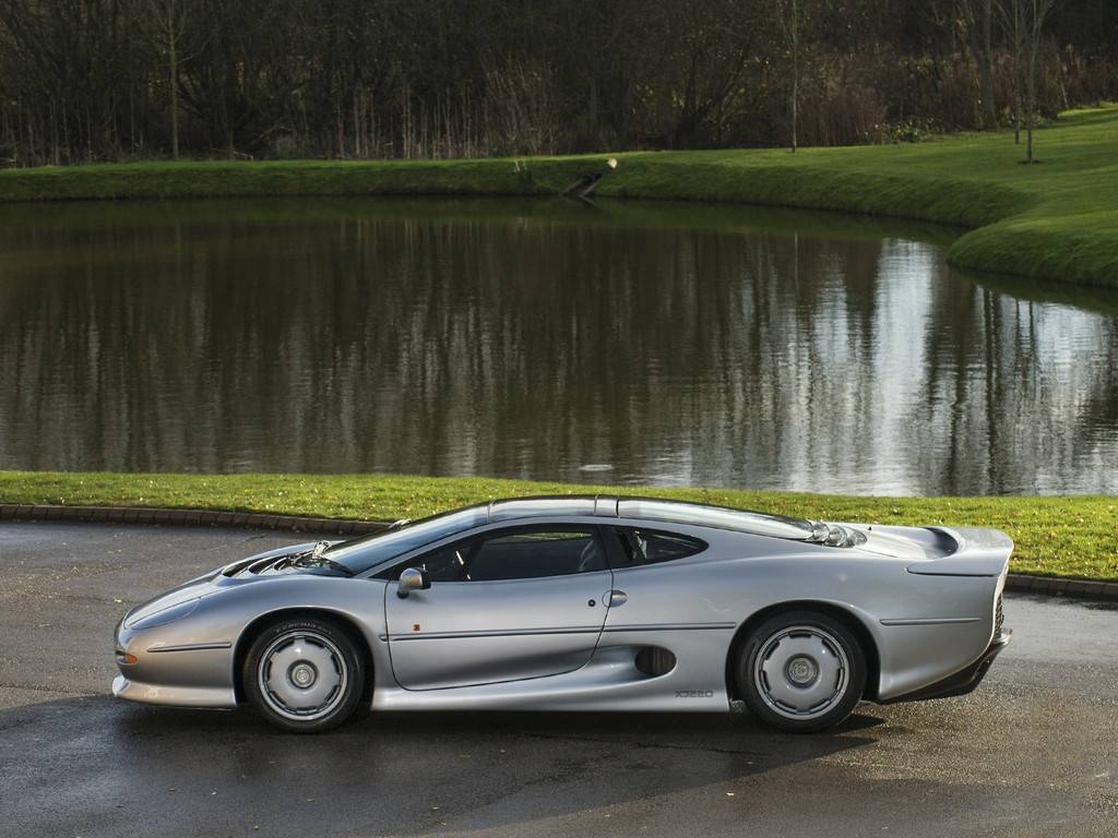 Суперкар «Ягуар XJ220» - история звезды 90-х