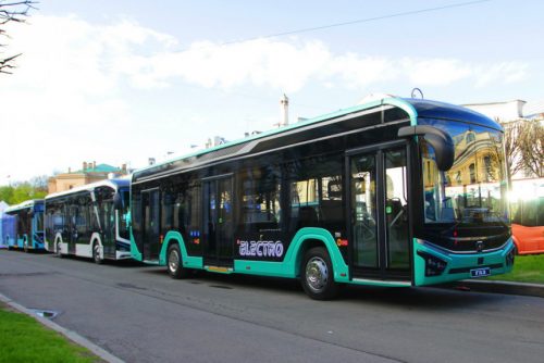 Электрические грузовики и автобусы на выставке в Петербурге