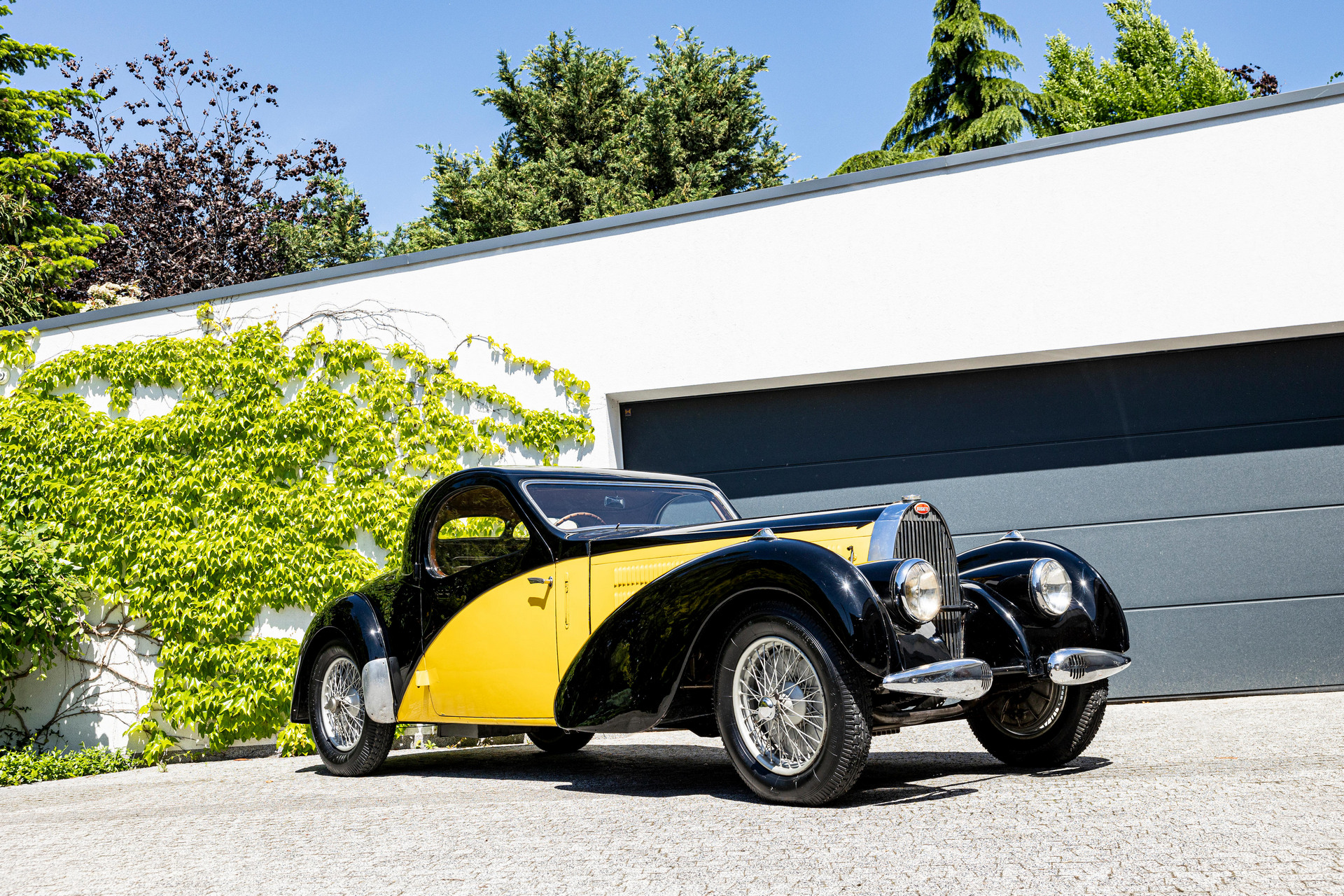 Bugatti - раритет за 3 миллиона 400 тысяч долларов