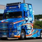 Scania — четырехосный капотный тягач