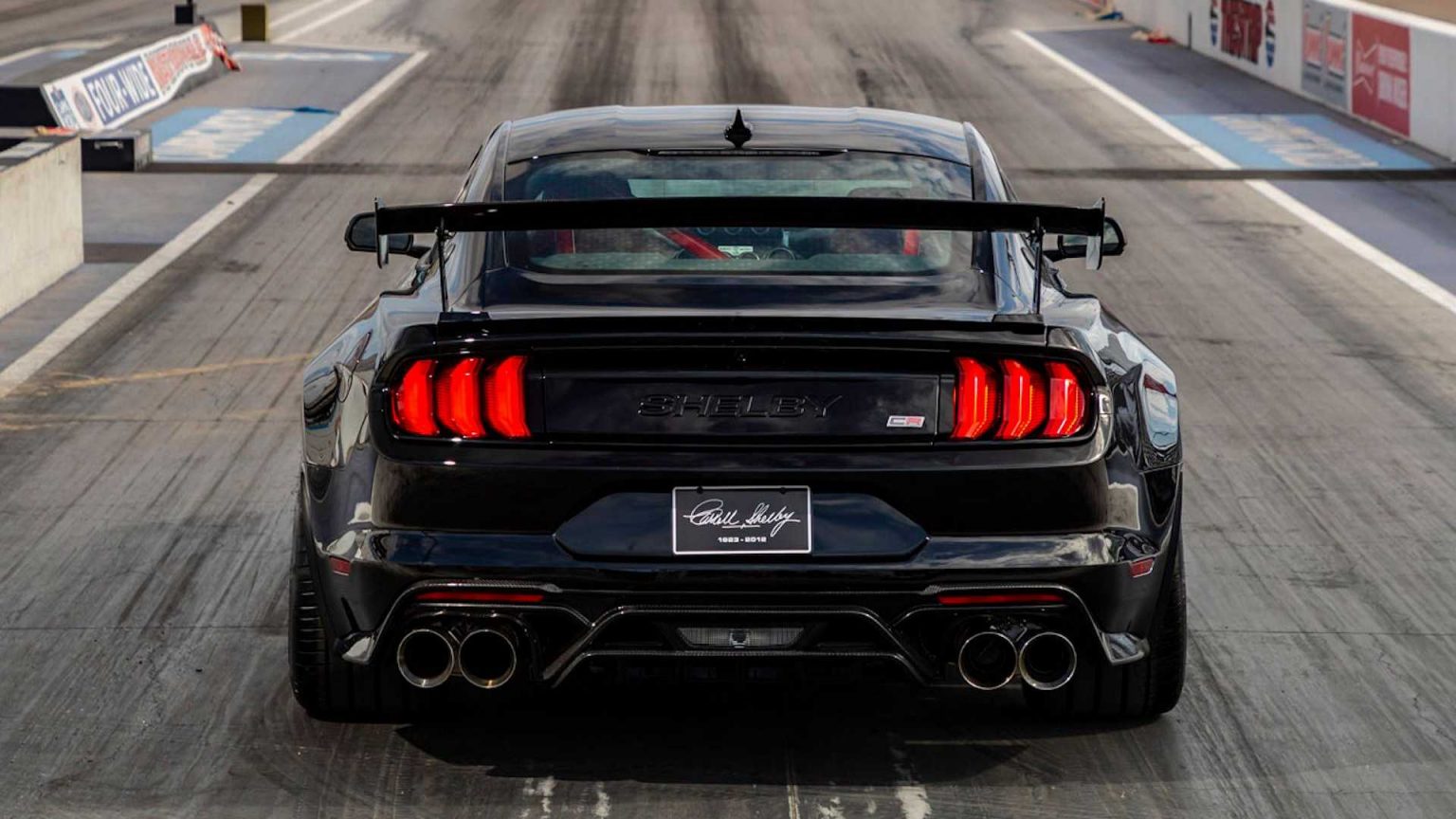 Ford Mustang v Shelby gt500